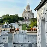 Montmartre Moment, Sacré Cœur View&Eiffel Tower